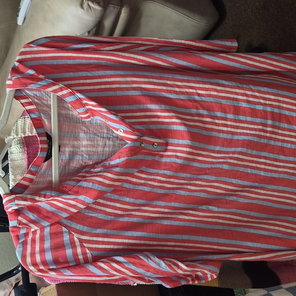 Nicole Miller Other - Nicole Miller Tunic 3 Button At Neck Button On Sleeveto Make Elbow Lenght